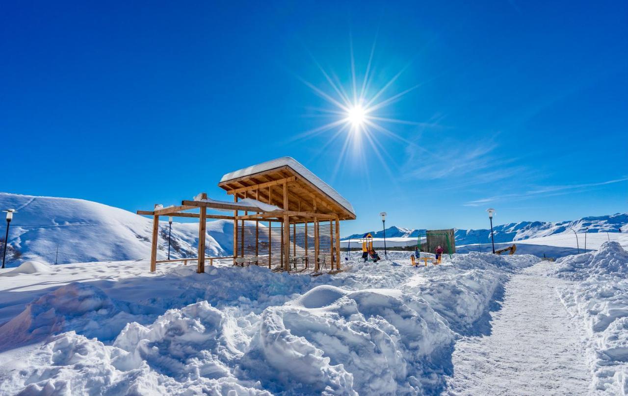 Gvc New Gudauri Alpic Mountain View Apartamento Exterior foto