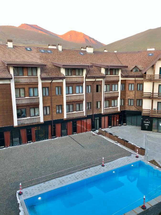 Gvc New Gudauri Alpic Mountain View Apartamento Exterior foto