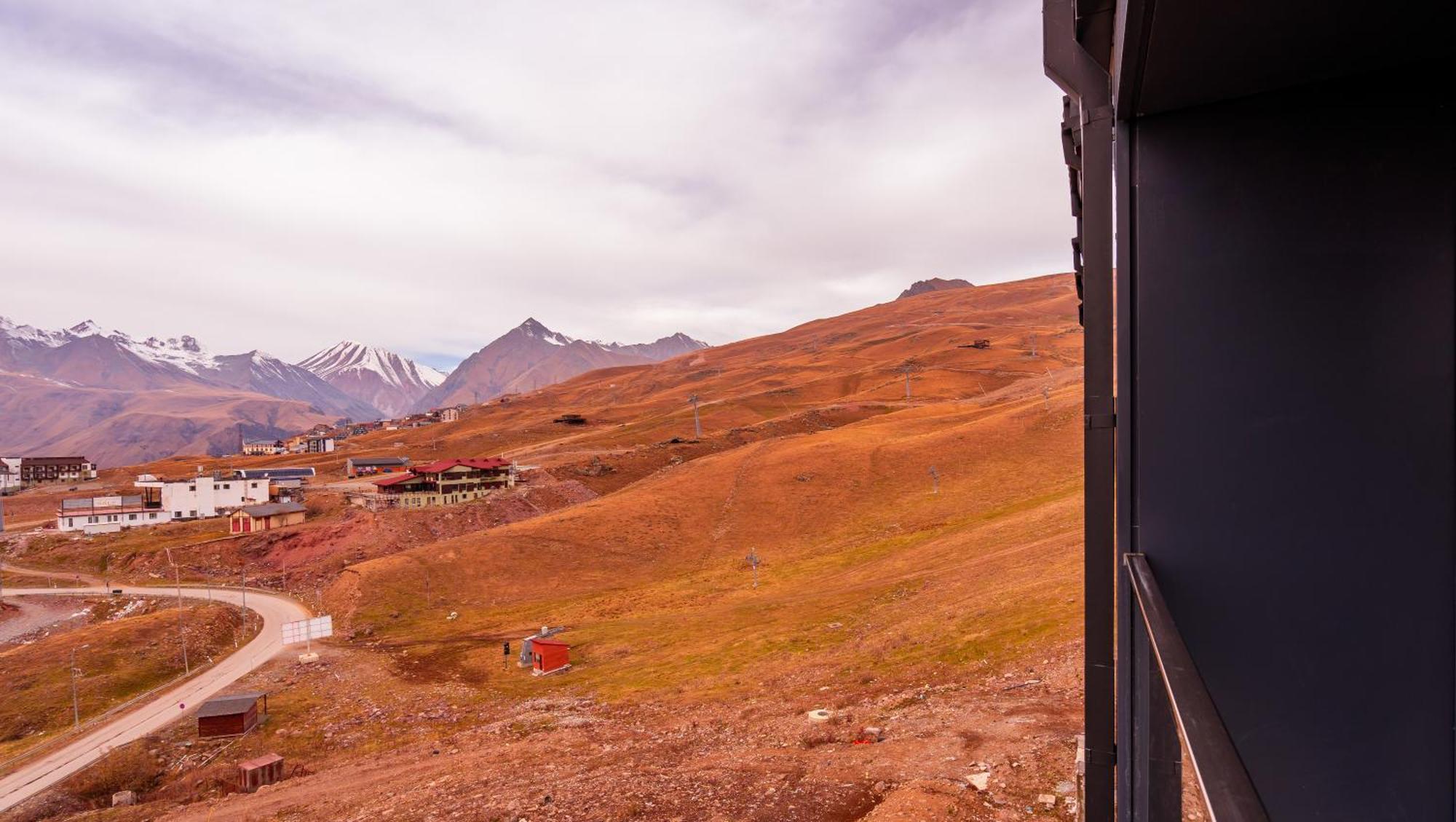Gvc New Gudauri Alpic Mountain View Apartamento Exterior foto